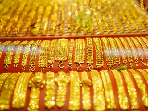 Giá vàng chiều 2/4: Đột ngột quay đầu, từ sáng tới chiều giảm mạnh tới 3,3 triệu đồng mỗi lượng