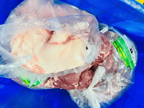 Phường Thanh Liệt (Hà Nội) rà soát 17 trường học trên địa bàn, chỉ đích danh tên trường nhập thịt lợn bệnh của công ty Cường Phát