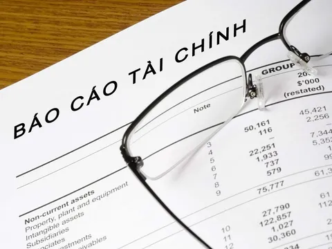 Lập báo cáo tài chính năm 2025 không đúng số liệu trên sổ kế toán, hóa đơn thì doanh nghiệp bị xử phạt bao nhiêu tiền?