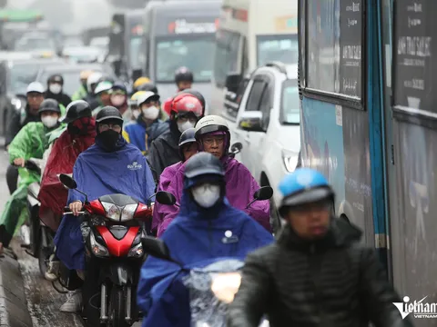 Từ ngày 1/7/2027, Hà Nội và TPHCM thực hiện kiểm định khí thải xe mô tô, xe gắn máy tham gia giao thông