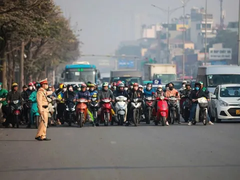 Hà Nội thí điểm cấm ô tô, xe máy xăng trong Vành đai 1 từ ngày 1/7: Khoanh vùng, thử nghiệm trên quy mô hẹp