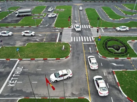 Từ ngày 01/7/2026, tiêu chuẩn giáo viên dạy sát hạch lái xe có gì thay đổi?