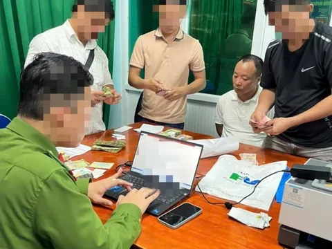 Ông bán cháo lòng mạo danh Cục phó Cảnh sát hình sự lừa “chạy án”