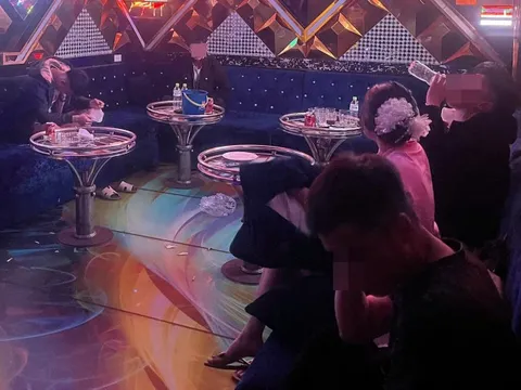 Đột kích quán karaoke Rolex, phát hiện nhiều đối tượng dương tính với ma túy