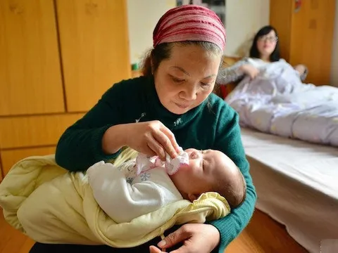 Sinh con thứ 2 mẹ chồng chủ động muốn lên chăm cháu, tôi từ chối rồi thuê bảo mẫu 15 triệu/tháng