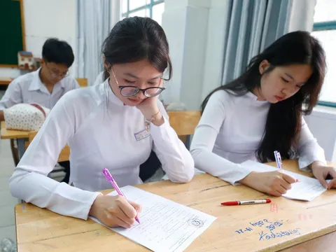 Quy định mới về thi tốt nghiệp, dạy thêm, học thêm... có hiệu lực từ tháng 2/2025