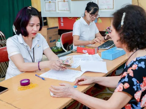 Nghỉ hưu sớm theo Nghị định 178/2024/NĐ-CP: Vừa được hưởng lương hưu, vừa được nhận thêm hỗ trợ