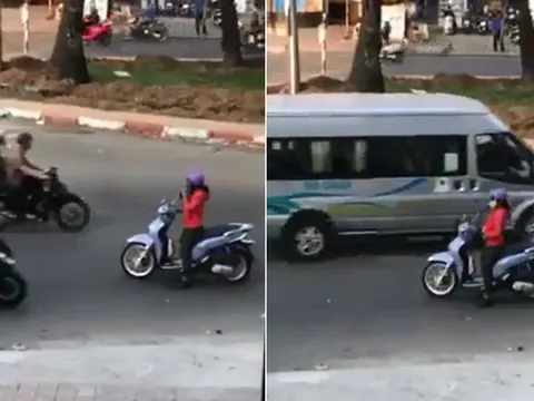 Người điều khiển xe máy dừng xe để nghe điện thoại có bị phạt không?