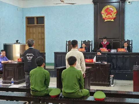 Nguyên thẩm phán nhận hối lộ 70 triệu đồng lãnh án