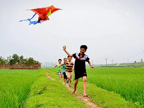 Gửi con về quê nghỉ hè, tôi “choáng” vì lo luôn cả phần nhà em chồng