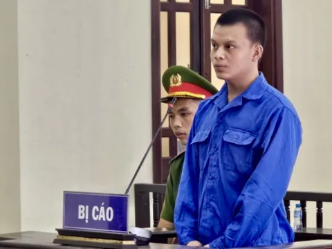 Thiếu nữ 17 tuổi may mắn thoát chết khi bị bạn trai quen qua mạng sử dụng "combo" các trò đồi bại nhất