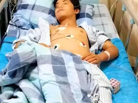 Nam sinh 17 tuổi suy thận giai đoạn cuối vì nghiện 2 món “ngon không cưỡng nổi”