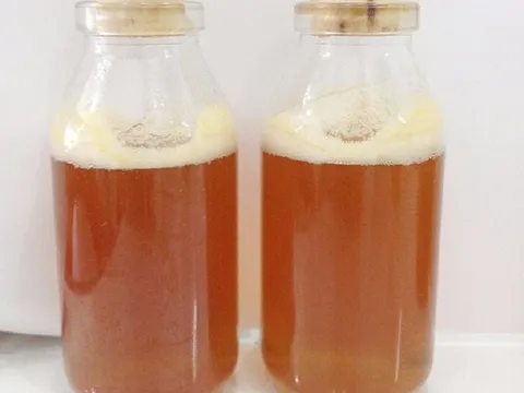 Bỏ túi 6 mẹo chọn mật ong thật: Nhìn màu, nếm vị là biết ngay