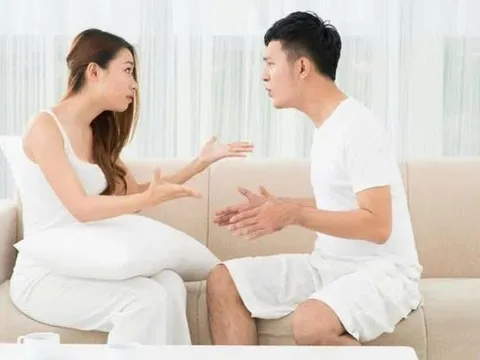 Tưởng đi chơi để gắn kết, ai ngờ chia tay vì... ổ bánh mì
