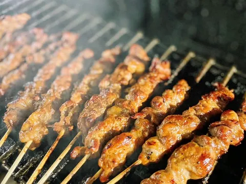 Ăn thịt xiên nướng mỗi ngày, cô gái trẻ sốc khi phát hiện ung thư giai đoạn cuối