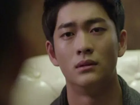 Nhận lại tiền từ vợ cũ, tôi ngỡ ngàng trước lời nhắn khiến quá khứ ùa về như cơn lũ