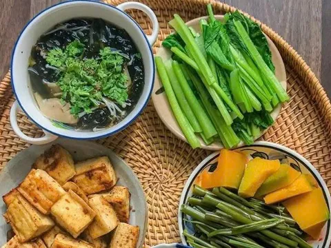 Tự ý bỏ thuốc tiểu đường, ăn chay sai cách, nữ kế toán 30 tuổi bị nhồi máu não và liệt nửa người