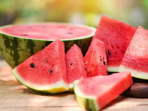 Tại sao dưa hấu được mệnh danh “siêu thực phẩm mùa hè”?