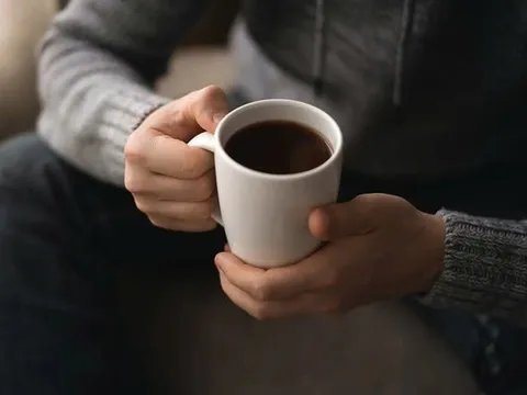 Đừng uống cà phê ngay sau khi thức dậy: Đây mới là thời điểm lý tưởng