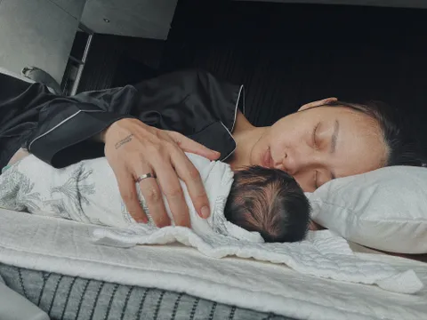 Vợ chồng Ngô Thanh Vân – Huy Trần lập 8 quy tắc “căng cực” khi chăm con, gây tranh luận