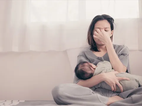 Ở cữ bên ngoại, tôi sốc khi chồng và mẹ chồng vẫn bắt về xin lỗi dù chẳng sai gì