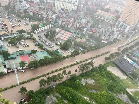 Hà Nội mưa to đến rất to, nguy cơ ngập úng và dông lốc trong ngày 26/8