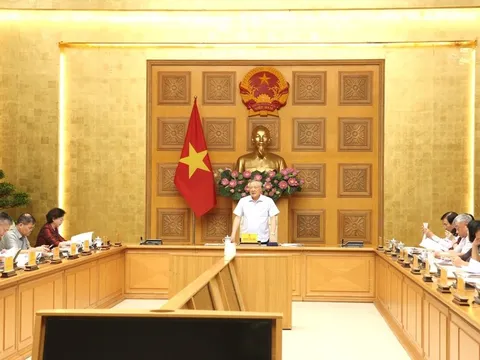 Báo cáo đầy đủ, sinh động về kết quả thực hiện phân cấp, phân quyền, phân định thẩm quyền