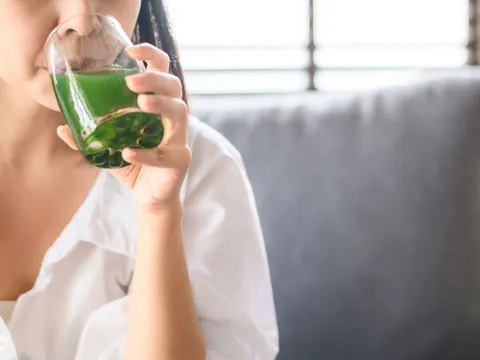 3 loại nước quen thuộc giúp thận khỏe, uống mỗi ngày không lo mệt mỏi