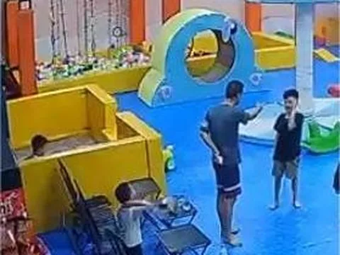 Vụ cháu bé 8 tuổi bị tát tại quán cafe: Công an vào cuộc