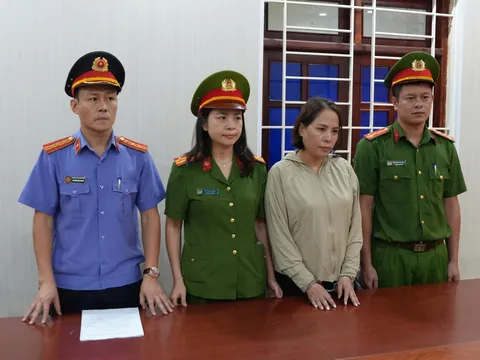 Bắt giám đốc Phan Thị Mai chuyên sản xuất, buôn bán dầu ăn giả