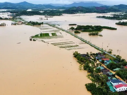 Tin lũ khẩn cấp trên sông Hương, sông Bồ, người dân cần lưu ý