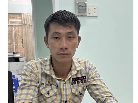 Phan Tuấn Nghĩa ra đầu thú