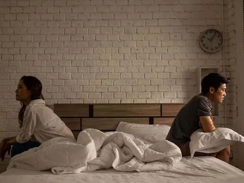 8 năm làm vợ, tôi không ngờ mình đang chung sống với một "quan tòa" đang âm thầm tuyên án