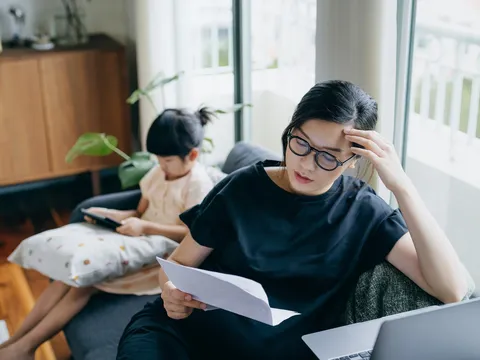 Khi "bản án" thất nghiệp ập xuống vai người mẹ đơn thân giữa những ngày giáp Tết