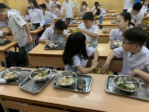 Cơ sở hướng dẫn dinh dưỡng cho các bữa ăn học đường có gì đặc biệt?