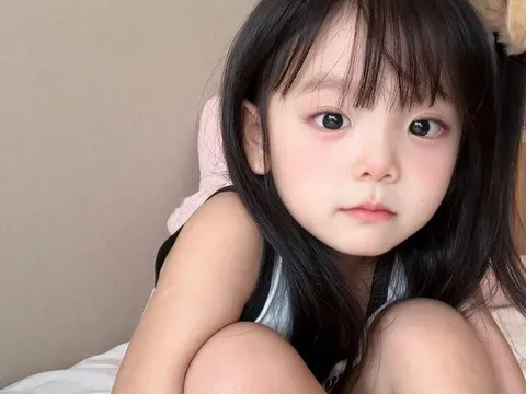 Bà nội đặt tên cháu gái là Nguyễn Thu Tiền, nhân viên tư pháp sửa thành tên vừa hay vừa ý nghĩa, đứa trẻ biết ơn vô cùng