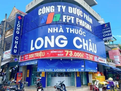 Chuỗi nhà thuốc Long Châu tiếp tục là "gà đẻ trứng vàng" cho FPT Retail