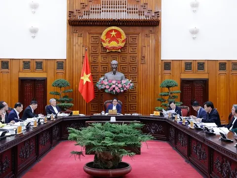 Sắp xếp, tinh gọn bộ máy: Giải bài toán "đầu ra" cho cán bộ dôi dư