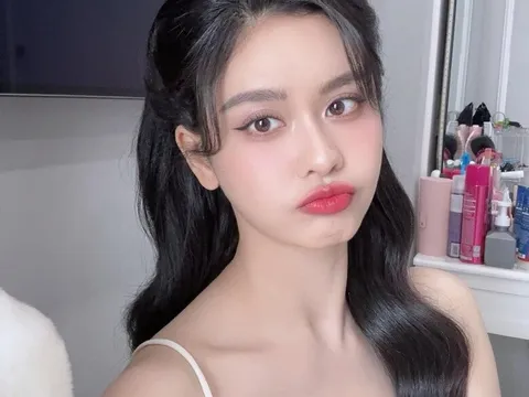 Mỹ nhân Vbiz bị gãy xương sườn phải nằm bất động 3 tiếng: Làm mẹ đơn thân, U40 trẻ đẹp như chị của con trai