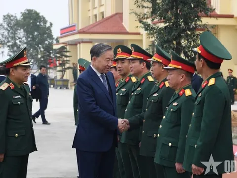 Tổng Bí thư Tô Lâm thăm và làm việc tại Lữ đoàn tên lửa 490