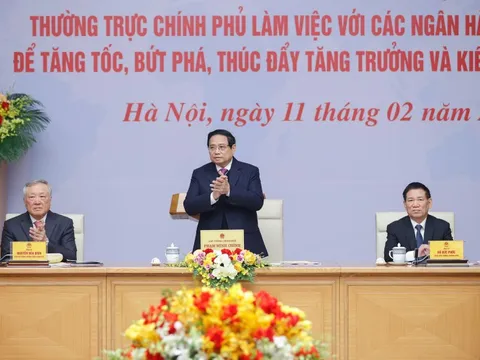 Thủ tướng chủ trì Hội nghị Thường trực Chính phủ làm việc với các ngân hàng thương mại