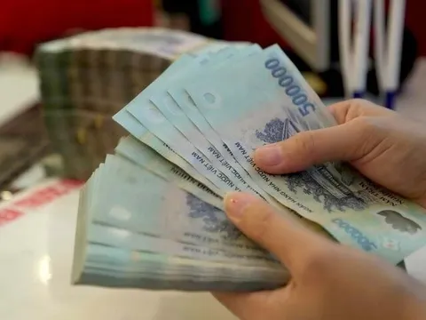 Ngân hàng phải cung cấp thông tin người thân của lãnh đạo cho cơ quan thuế