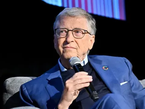 Tỷ phú Bill Gates chỉ ra 4 điều 'đáng sợ' hơn cả bom nguyên tử