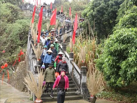 Lễ hội đầu Xuân - Hướng về những giá trị cội nguồn tốt đẹp