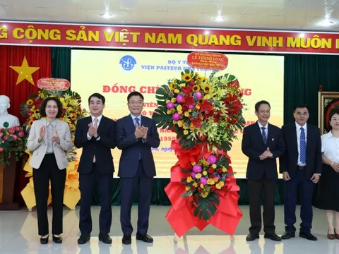 Phó Thủ tướng Lê Thành Long: Đầu tư toàn diện cho y tế dự phòng, y tế cơ sở