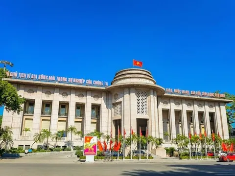 'Xử lý những ngân hàng cạnh tranh lãi suất không lành mạnh'