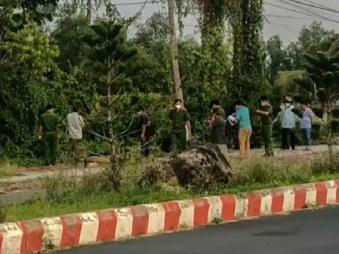 Phát hiện người đàn ông tử vong trong tư thế treo cổ, đặc điểm nhận dạng