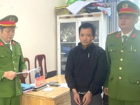 Bắt gã đàn ông 45 tuổi xâm hại 2 chị em ruột