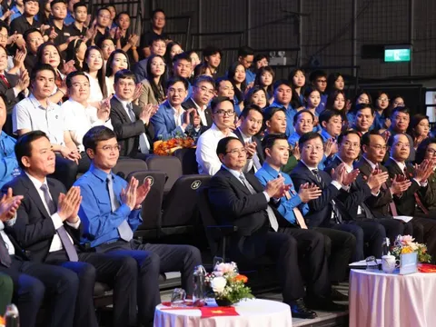 Thủ tướng đề nghị thanh niên Việt Nam thực hiện 'Ba tiên phong' và 'Sáu trọng tâm'