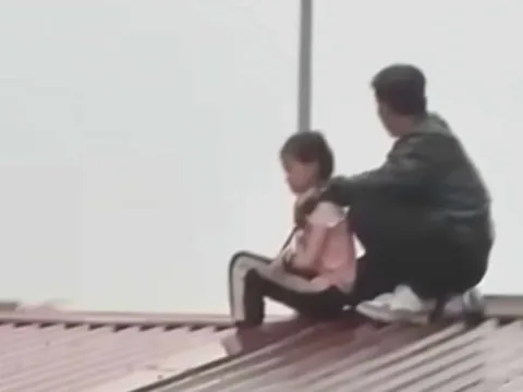 Vụ gã đàn ông dùng dao khống chế bé gái 9 tuổi ở Bắc Ninh: Hé lộ nguyên nhân